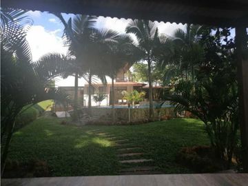 Se vende casa campestre en conjunto, Quindio