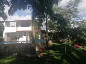 Se vende casa campestre en conjunto, Quindio