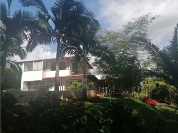 Se vende casa campestre en conjunto, Quindio