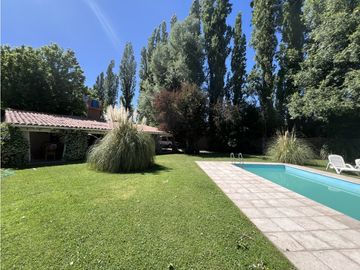 Venta casa en Chacras de Coria