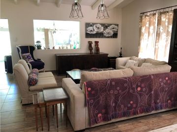 Venta casa en Chacras de Coria