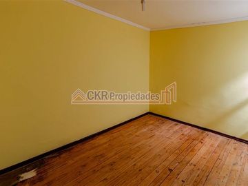 Casa en Venta en CASA GRAN TERRENO / LA CISTERNA