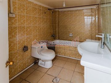 Casa en Venta en CASA GRAN TERRENO / LA CISTERNA
