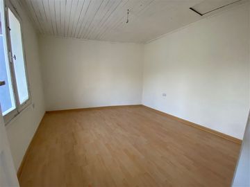 Casa en Venta en CASA/ OFICINA METRO RODRIGO DE ARAYA