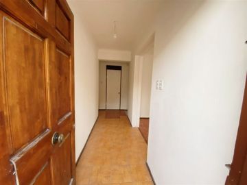 Casa en Venta en CASA/ OFICINA METRO RODRIGO DE ARAYA