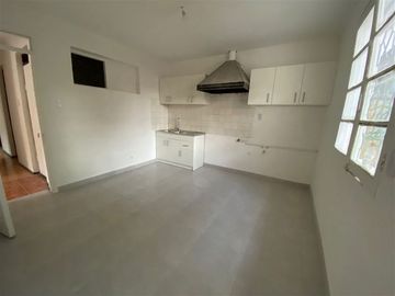 Casa en Venta en CASA/ OFICINA METRO RODRIGO DE ARAYA