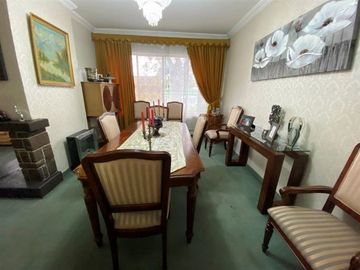 Casa en Venta en HERMOSA CASA CLÁSICA !!