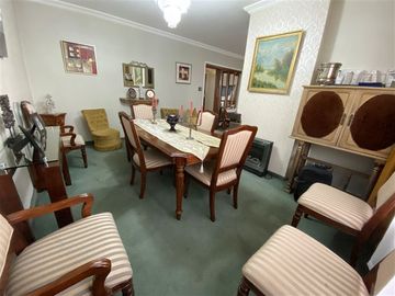 Casa en Venta en HERMOSA CASA CLÁSICA !!