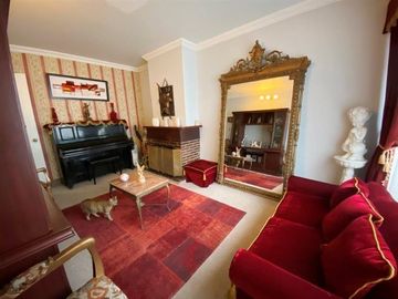 Casa en Venta en HERMOSA CASA CLÁSICA !!