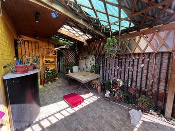 Casa en Venta en PJE ARACARI 692 LOS CLAVELES II