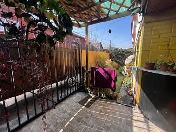 Casa en Venta en PJE ARACARI 692 LOS CLAVELES II