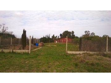 Oliveros: Terreno de 603 m2 en Venta en Barrio urbano de Quintas, Santa Fe, Argentina