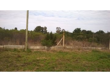 Oliveros: Terreno de 603 m2 en Venta en Barrio urbano de Quintas, Santa Fe, Argentina