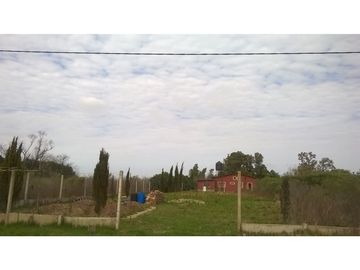 Oliveros: Terreno de 603 m2 en Venta en Barrio urbano de Quintas, Santa Fe, Argentina