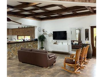 Casa Campestre en Parcela Carmen Viboral