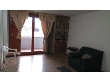 VENTA HERMOSA CASA CRISTALES OESTE CALI (GH)