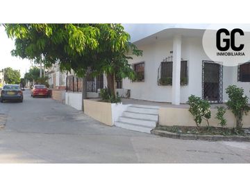 PROPIEDAD ESQUINERA EN VENTA | LAS MORAS