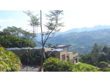 HERMOSA CASA PARA LA VENTA -  VILLETA - CUNDINAMARCA