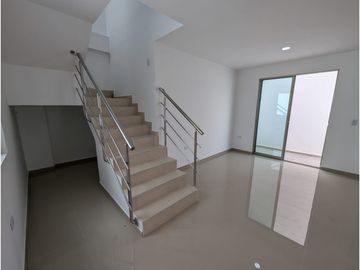 SE VENDE CASA EN CONJUNTO PARA ESTRENAR EN LOS ALPES