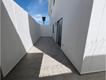 SE VENDE CASA EN CONJUNTO PARA ESTRENAR EN LOS ALPES
