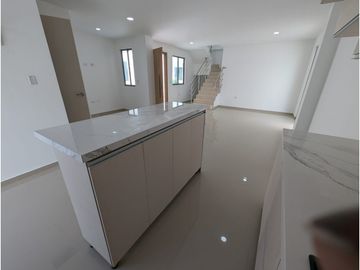 SE VENDE CASA EN CONJUNTO PARA ESTRENAR EN LOS ALPES
