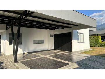 VENTA DE CASA CAMPESTRE EN ZONA CALARCA