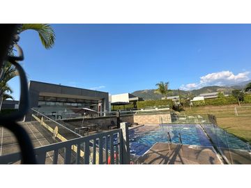 VENTA DE CASA CAMPESTRE EN ZONA CALARCA