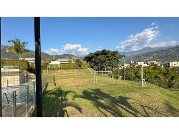 VENTA DE CASA CAMPESTRE EN ZONA CALARCA