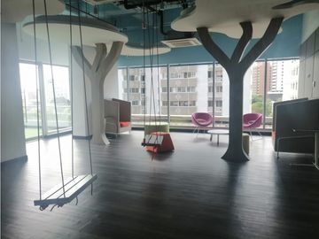 VENDO OFICINA EN TORRE EMPRESARIAL, PARQUE WASHINTON