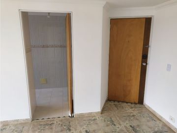 VENDO - APARTAMENTO MAZUREN QUINTO PISO