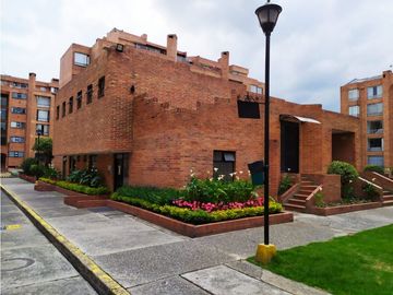 VENDO - APARTAMENTO MAZUREN QUINTO PISO