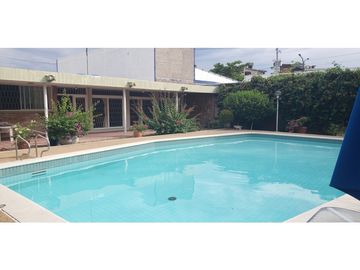 Casa de 6 hab y piscina en venta barrio La Magdalena - Girardot,