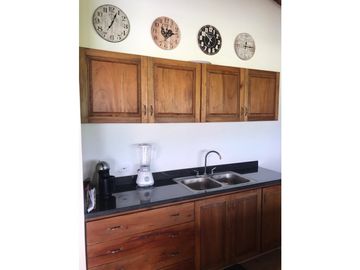 Se vende hermosa casa campestre en Montenegro