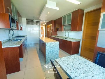 Departamento en Venta en San Jose de La Sierra , Lo Barnechea