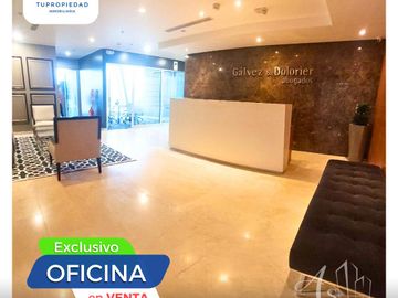 VENTA OFICINA CON ESTACIONAMIENTOS EDIFICIO CENTRAL TOWER EL DERBY SURCO