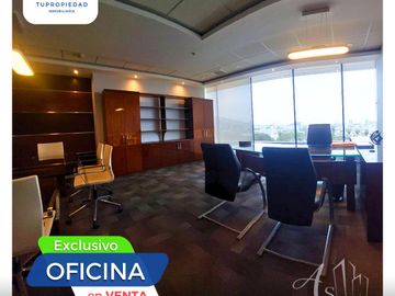 VENTA OFICINA CON ESTACIONAMIENTOS EDIFICIO CENTRAL TOWER EL DERBY SURCO