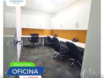 VENTA OFICINA CON ESTACIONAMIENTOS EDIFICIO CENTRAL TOWER EL DERBY SURCO