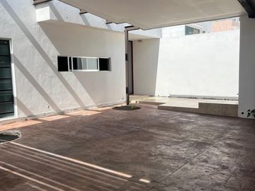 CASA EN VENTA EQUIPADA UBICADA EN ALTABRISA, MERIDA