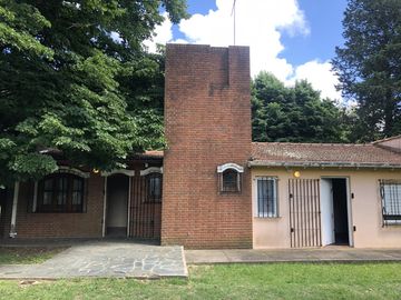 Casa en  QUINTA EN VENTA VILLA ELISA