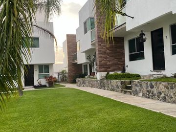 ¡Tu Nuevo Hogar a Pasos del Club de Tenis Burgos! 🏡✨