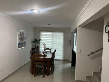 ¡Tu Nuevo Hogar a Pasos del Club de Tenis Burgos! 🏡✨