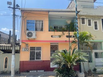 Casa rentera en venta en Sauces 6  JoeG