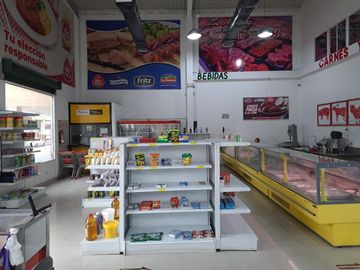 Supermercado de Carnes en Venta Portete y Pio Montúfar SanS