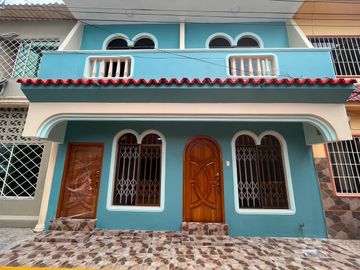 Venta de casa remodelada en Sauces 5, norte de Guayaquil GabR