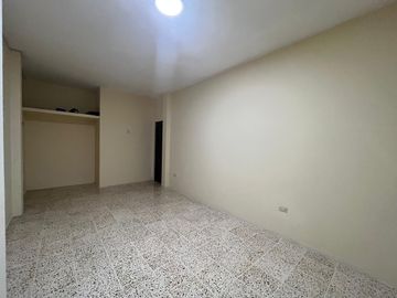 Venta de casa remodelada en Sauces 5, norte de Guayaquil GabR