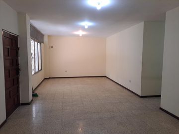 Casa en Venta,  Urdesa Norte SanS