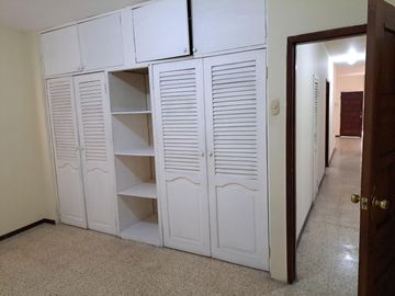 Casa en Venta,  Urdesa Norte SanS