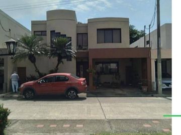 Casa en Samborondón, Terranova en Venta IriR