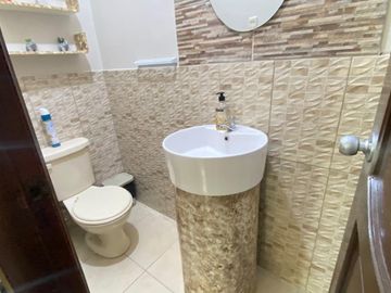 Casa en venta en Mucho Lote 1, sector Mall del Norte   AdrM
