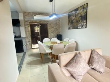 Casa en venta en Mucho Lote 1, sector Mall del Norte   AdrM
